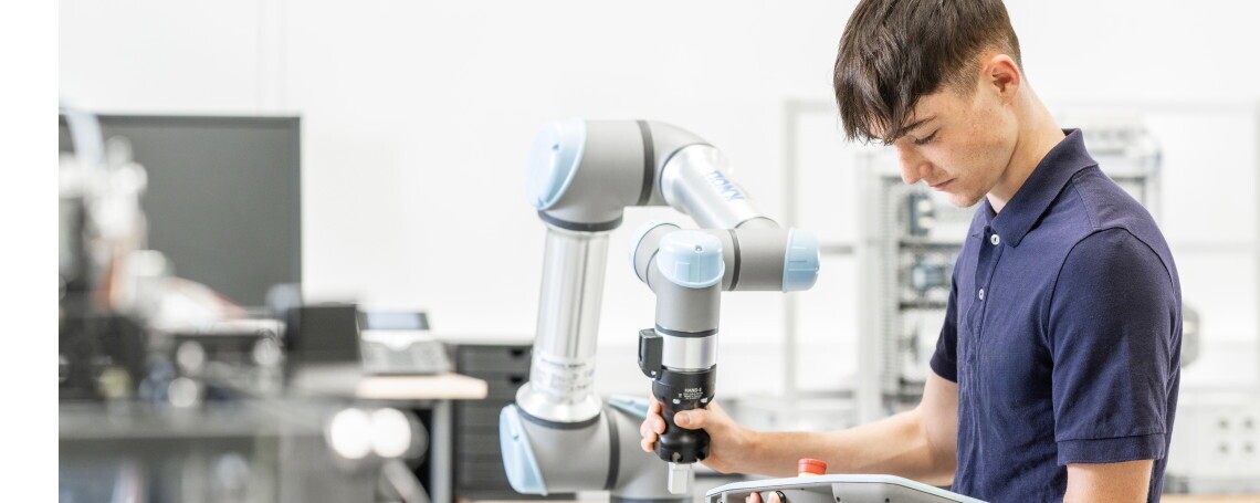 Ausbildung - Mechatroniker 2027 (m/w/d), 1. Bild