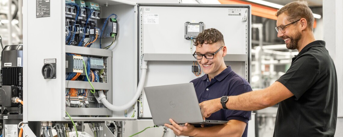 Ausbildung - Elektroniker für Automatisierungstechnik 2027 (m/w/d), 1. Bild